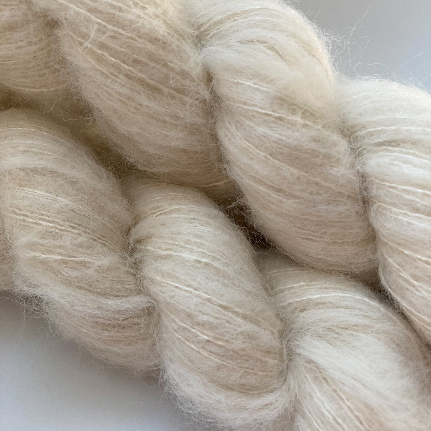 Brushed Alpaca / Undyed Natural White